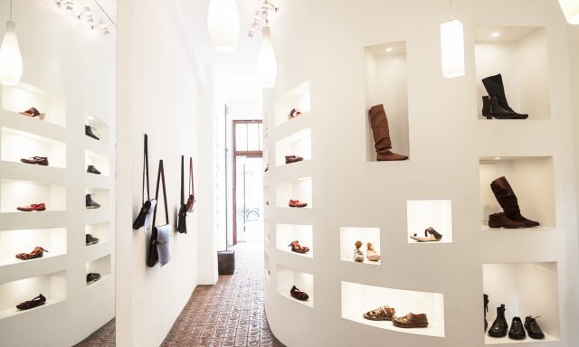Trippen Gallery – Designerschuhe in Mitte