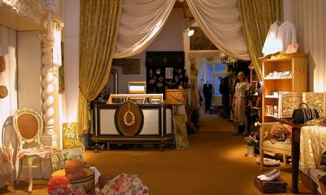 Mimi – Textile Antiquitäten