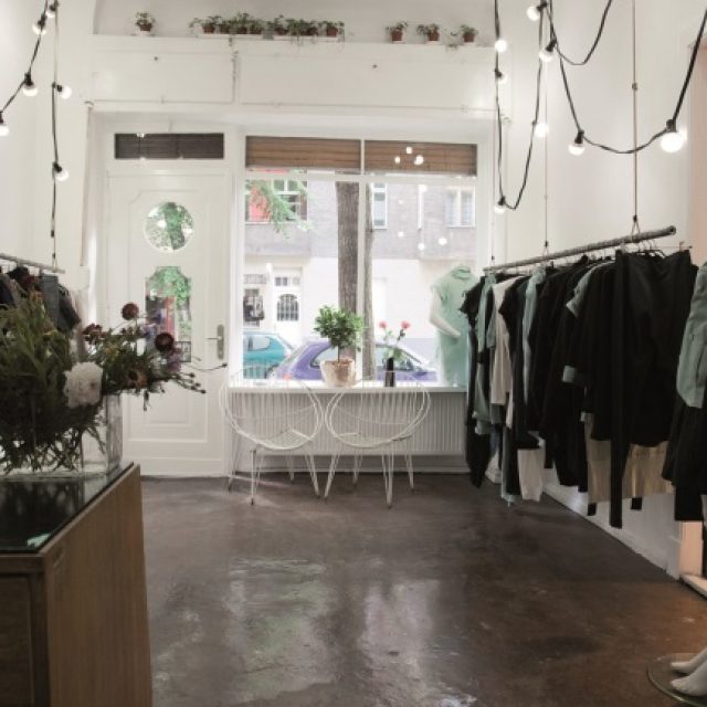 NEU im VERFÜHRER Guide: WESEN – Showroom des Berliner Labels format